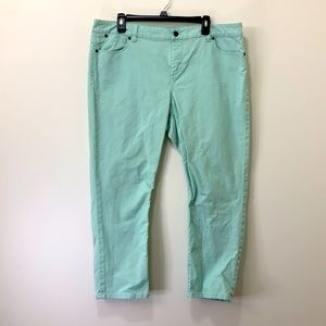 Talbot’s Signature Slim Crop Pant